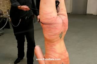 A NEW GIRL - A GOOD SALE ? YOU ONLY FIND THE RIGHT SLAVE IF TESTING HER LIMITS